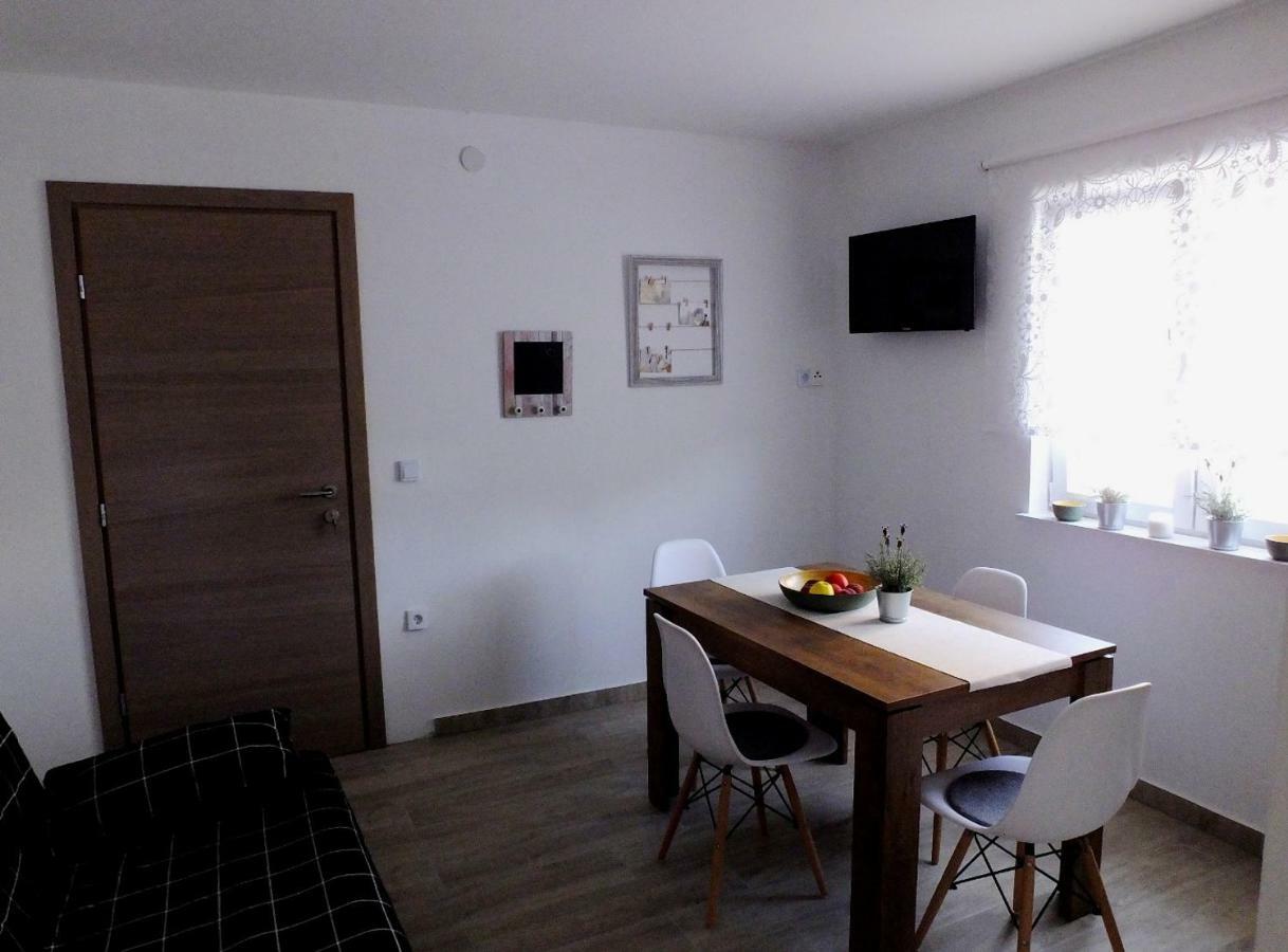 Apartmani Berno Стариград-Пакленица Экстерьер фото