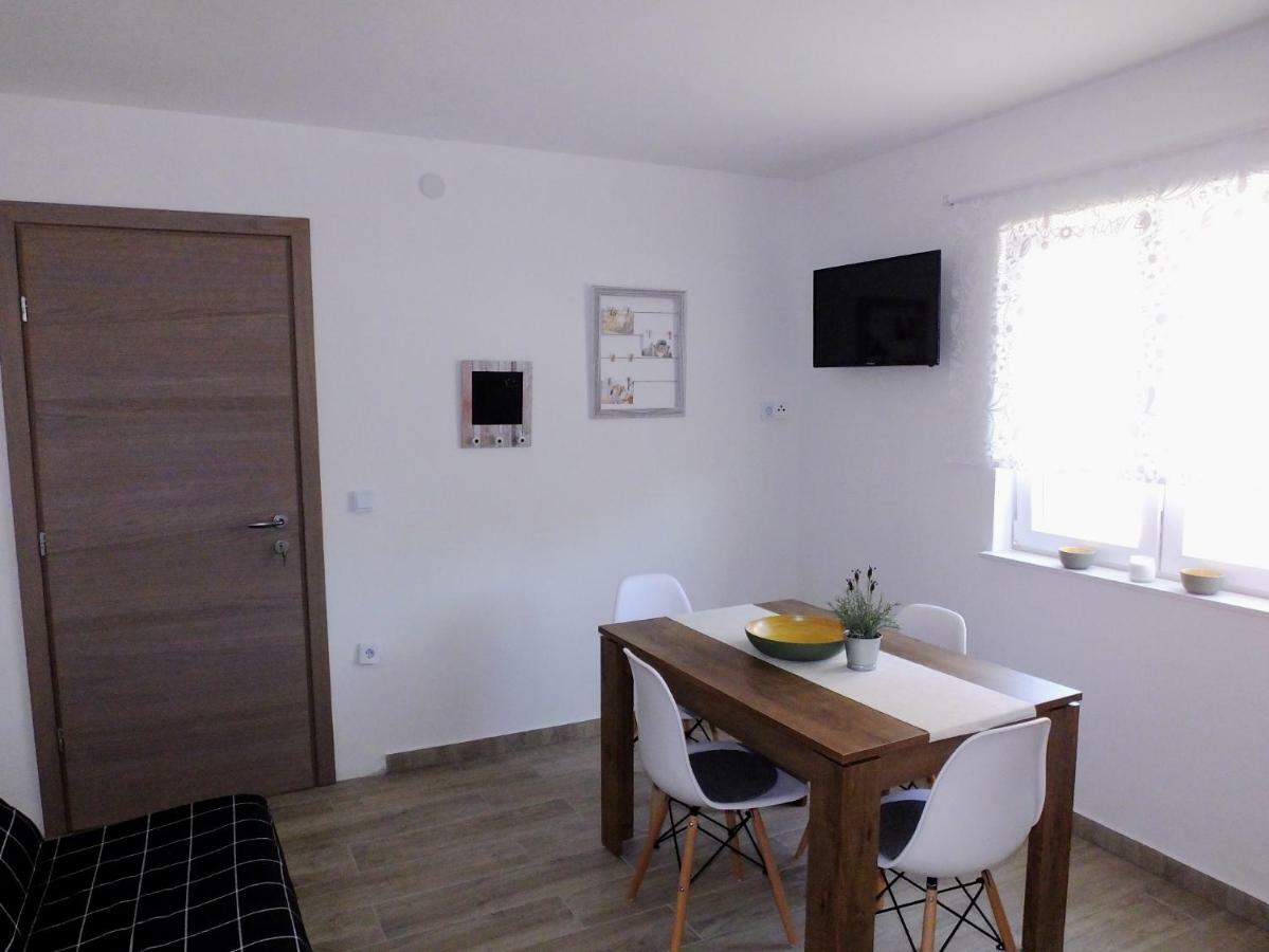 Apartmani Berno Стариград-Пакленица Экстерьер фото